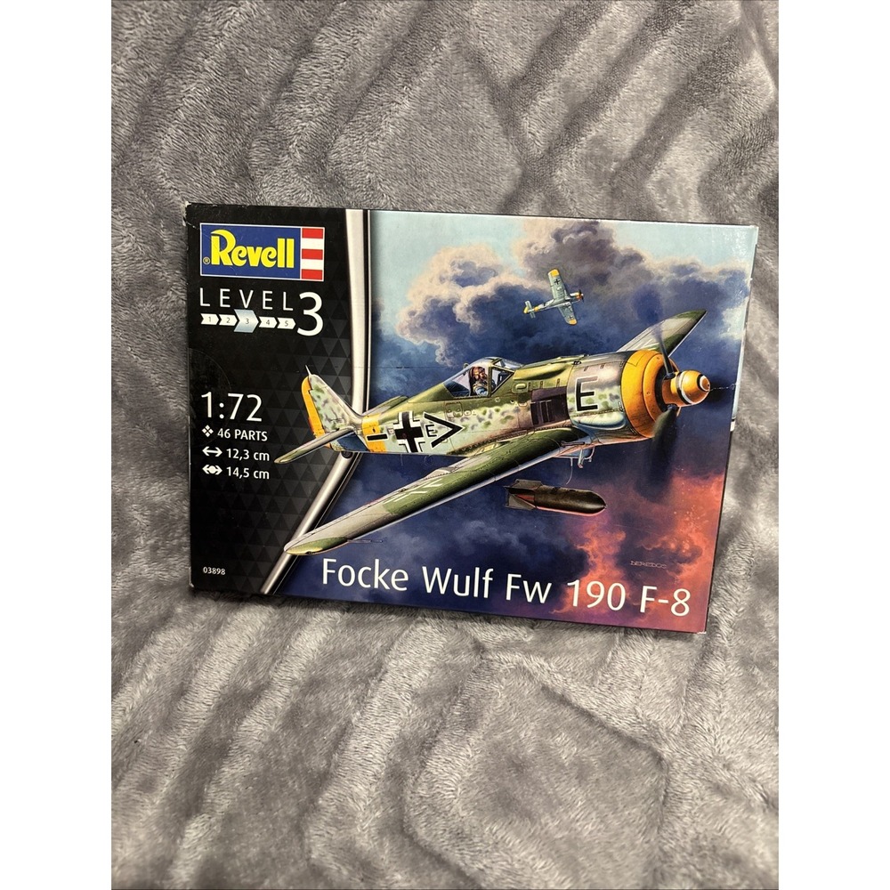 REVELL GERMANY 1/72 Focke‎ Wulf Fw190F8 Fighter/Bomber Model Kit RMG3898